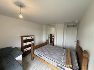 Photo 6- click for photo gallery